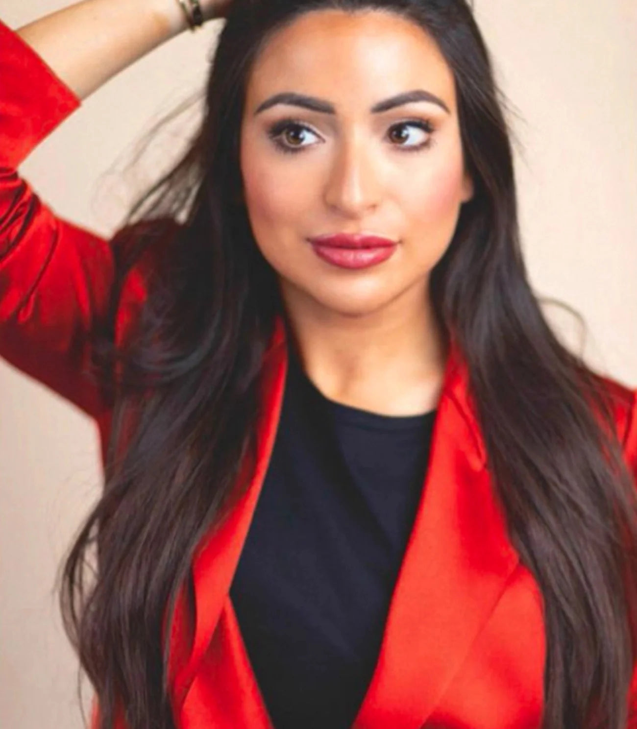 Lale Gül in LaDress