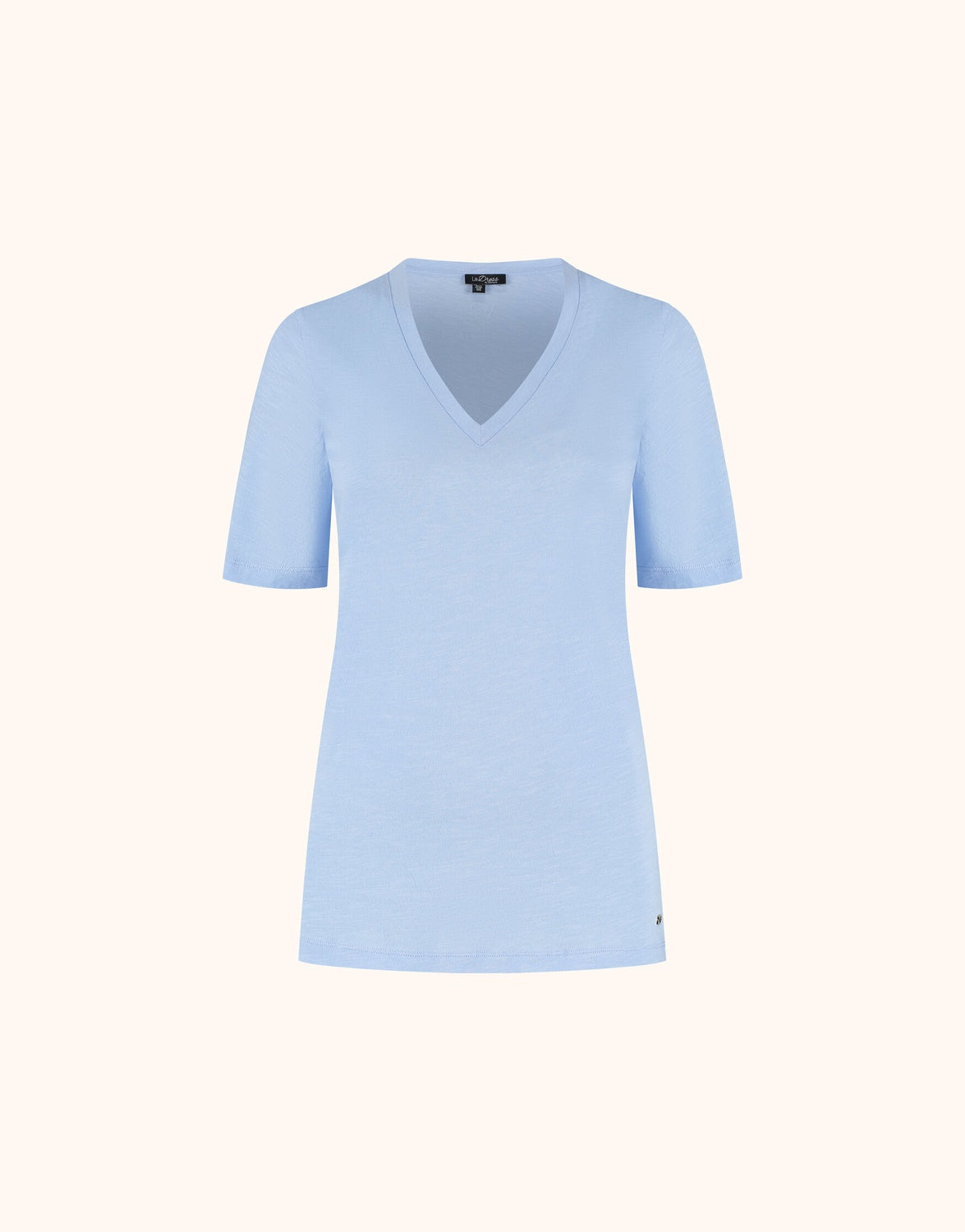 Packshot of the Chiara Sky Blue T-shirt in cotton with a V-neck and short sleeves.