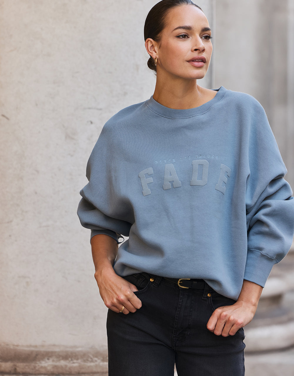 Story Sweater Faded Blue