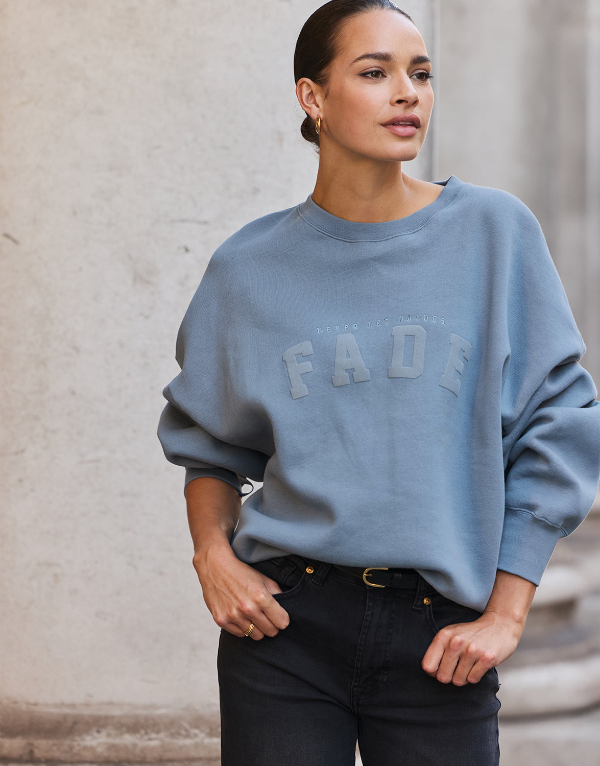 Story Sweater Faded Blue