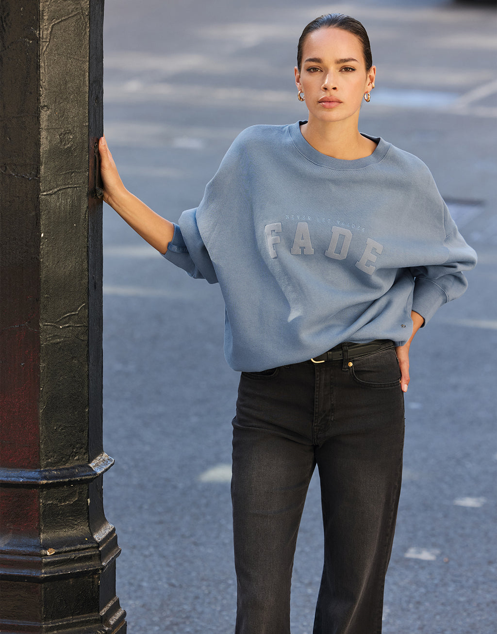 Story Sweater Faded Blue