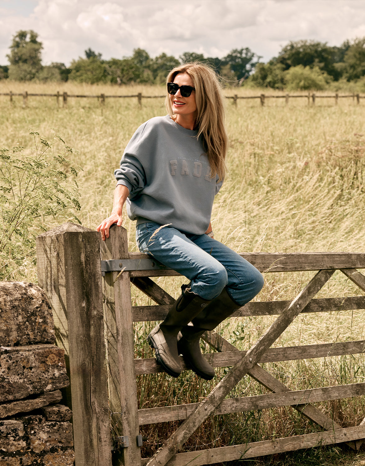 Story Sweater Faded Blue