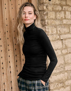 Yara Black