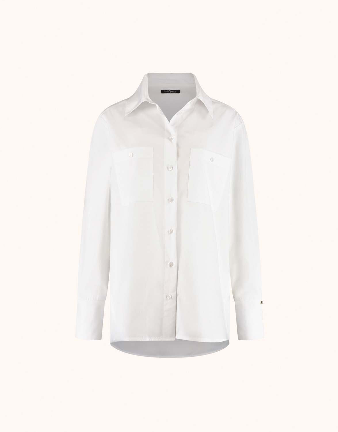 Packshot of the Cathy White blouse in poplin with a classic collar and two chest pockets.
