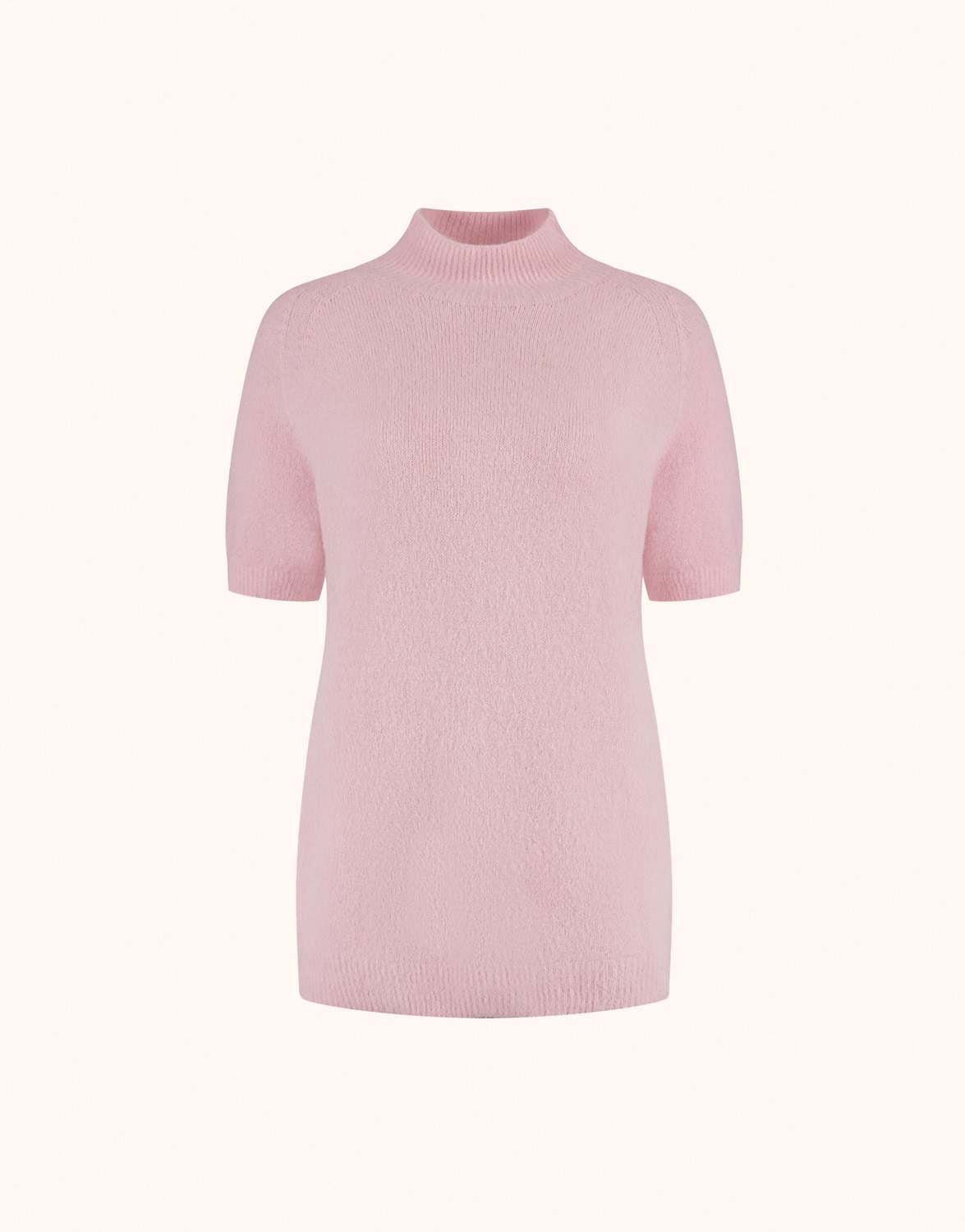 Packshot des Willow Pale Rose Pullovers aus Alpaka-Mischung mit einem Rollkragen und kurzen Ärmeln.