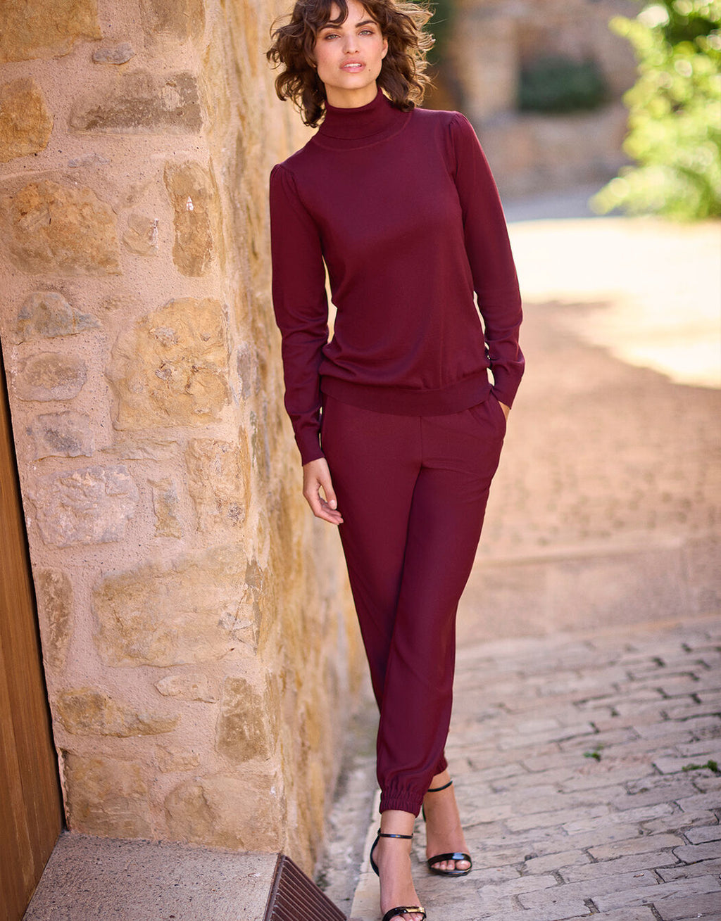 Verona Ruby Red