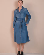 Video of a model wearing the Zarah Blue Indigo dress in stretch lyocell denim.